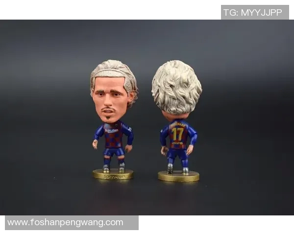 足球明星模型手办图赏析与收藏指南让你领略球场传奇的魅力与细节